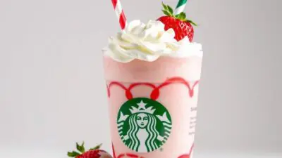 Copycat Starbucks Strawberry Shortcake Frappuccino copycat recipe